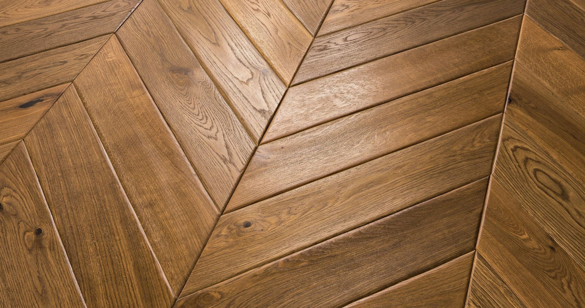Pavimenti in legno: pro e contro reali (e quando evitarli)